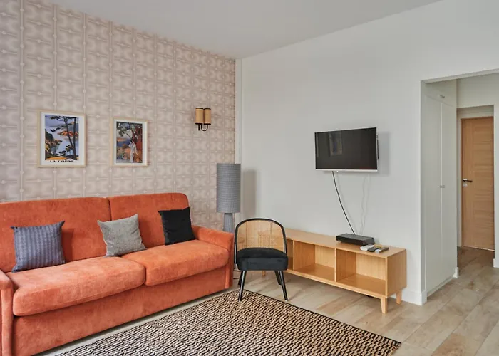Rent A Room Apartments - Degas
